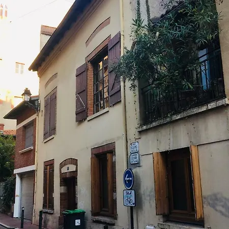 Centre Historique Saint Etienne, Carmes * טולוז